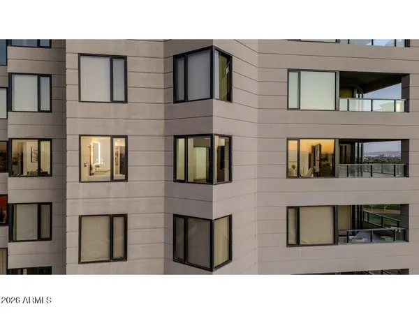 $1,100,000 | 1040 East Osborn Road, Unit 1004, Phoenix, AZ 85014