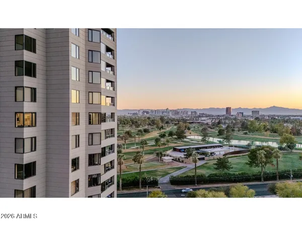 $1,100,000 | 1040 East Osborn Road, Unit 1004, Phoenix, AZ 85014