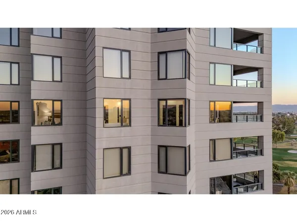 $1,100,000 | 1040 East Osborn Road, Unit 1004, Phoenix, AZ 85014