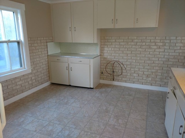 10 Grove Street Rochester, NH 03868 - Photo 10 of 16
