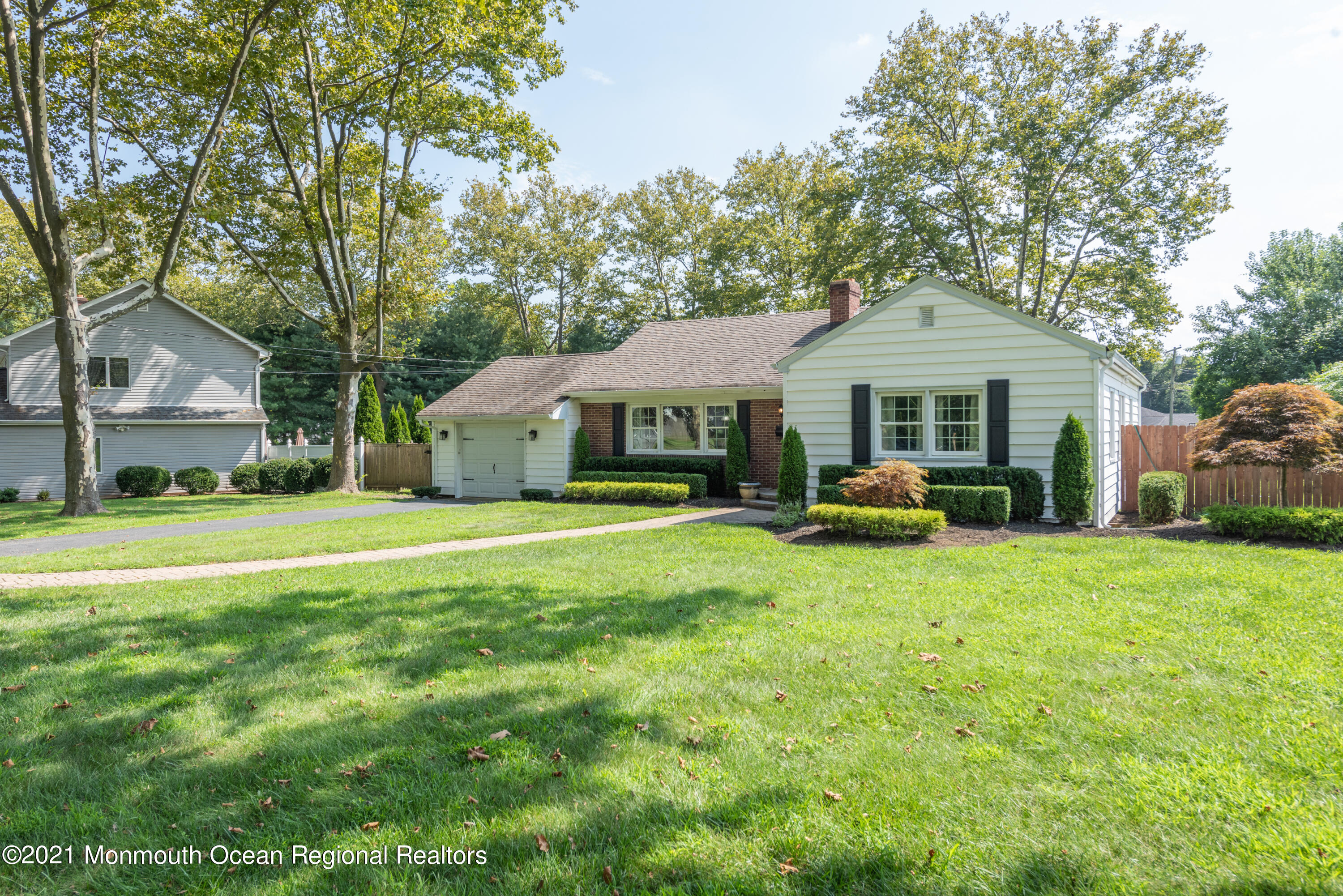 56 Apple Farm Road Red Bank, NJ 07701 - Photo 2 of 36 BAP_5751