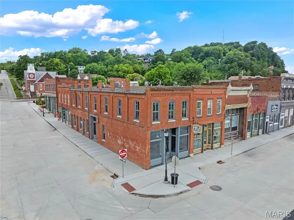 $249,000 | 101 North 1st Street, Clarksville, MO 63336