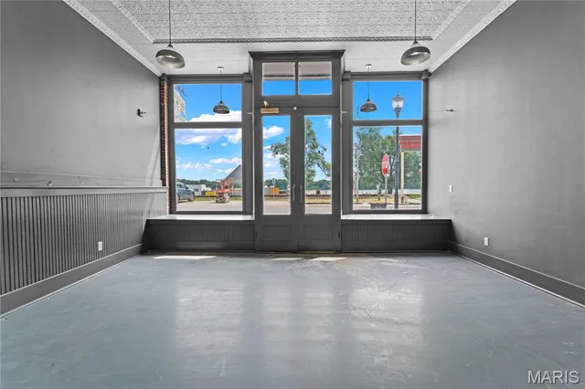 $249,000 | 101 North 1st Street, Clarksville, MO 63336