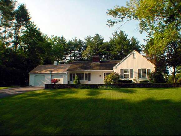 10 Juniper Road North Hampton, NH 03862 - Photo 1 of 1 Gallery Image 1