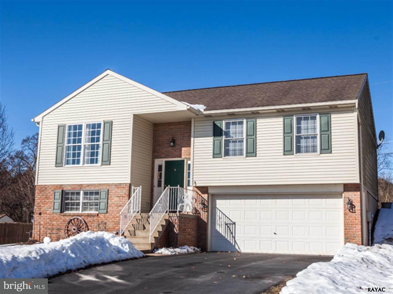 1080 Gora Road South York, PA 17404 - Photo 1 of 35 Gallery Image 1
