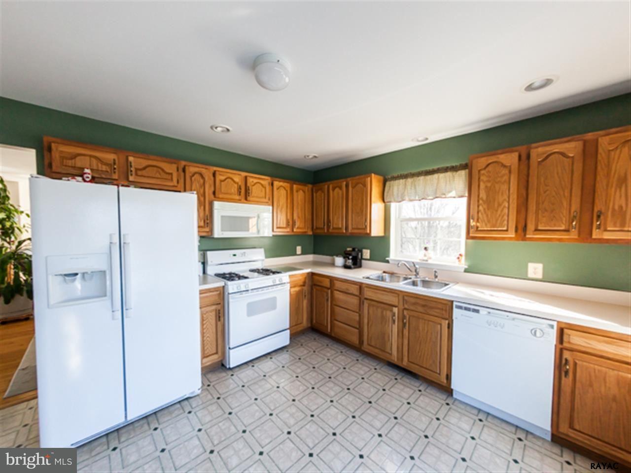 1080 Gora Road South York, PA 17404 - Photo 11 of 35 Gallery Image 11