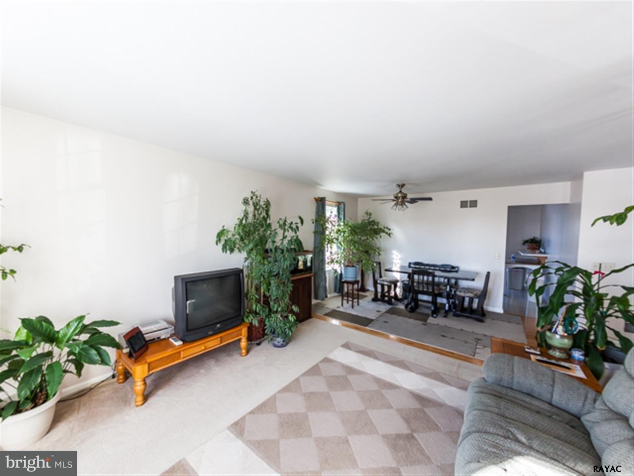 1080 Gora Road South York, PA 17404 - Photo 8 of 35 Gallery Image 8