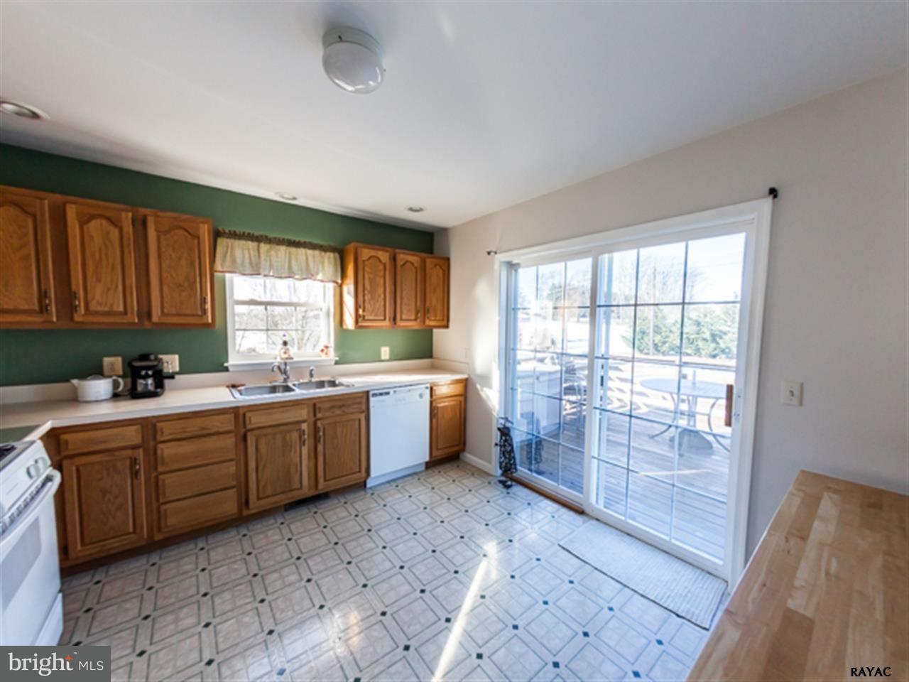 1080 Gora Road South York, PA 17404 - Photo 10 of 35 Gallery Image 10