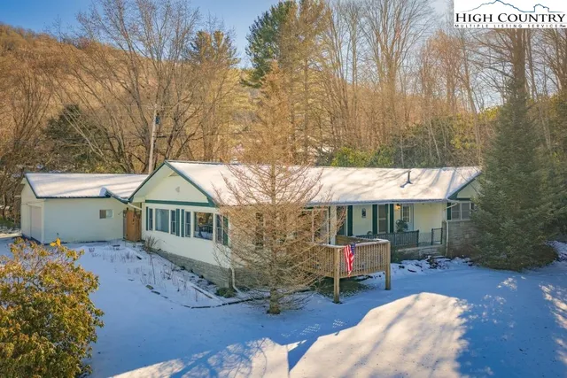 $569,000 | 6670 Hickory Nut Gap Road, Banner Elk, NC 28604