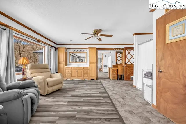 $569,000 | 6670 Hickory Nut Gap Road, Banner Elk, NC 28604