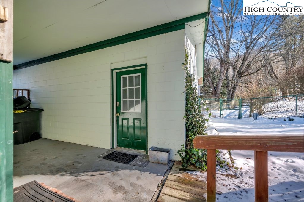 6670 Hickory Nut Gap Road Banner Elk, NC 28604 - Photo 34 of 44