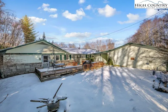 $569,000 | 6670 Hickory Nut Gap Road, Banner Elk, NC 28604