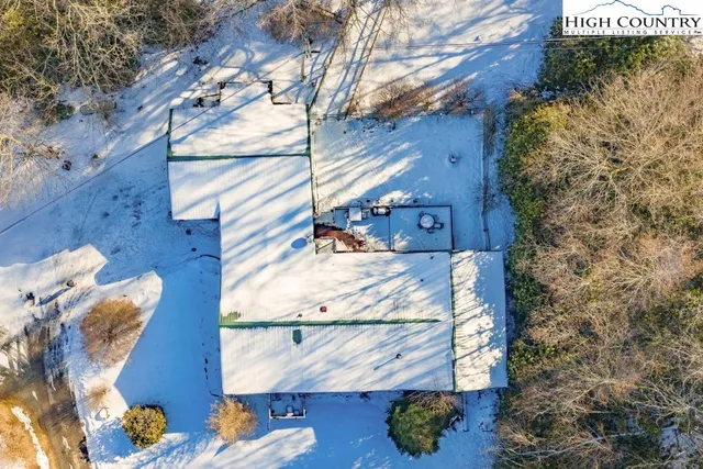 $569,000 | 6670 Hickory Nut Gap Road, Banner Elk, NC 28604