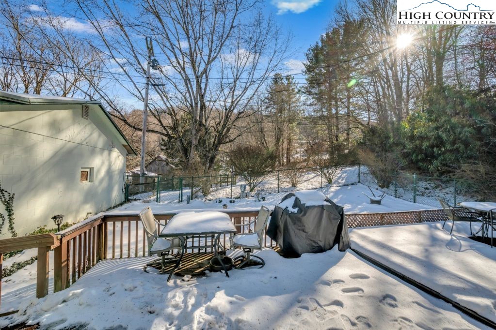 6670 Hickory Nut Gap Road Banner Elk, NC 28604 - Photo 9 of 44