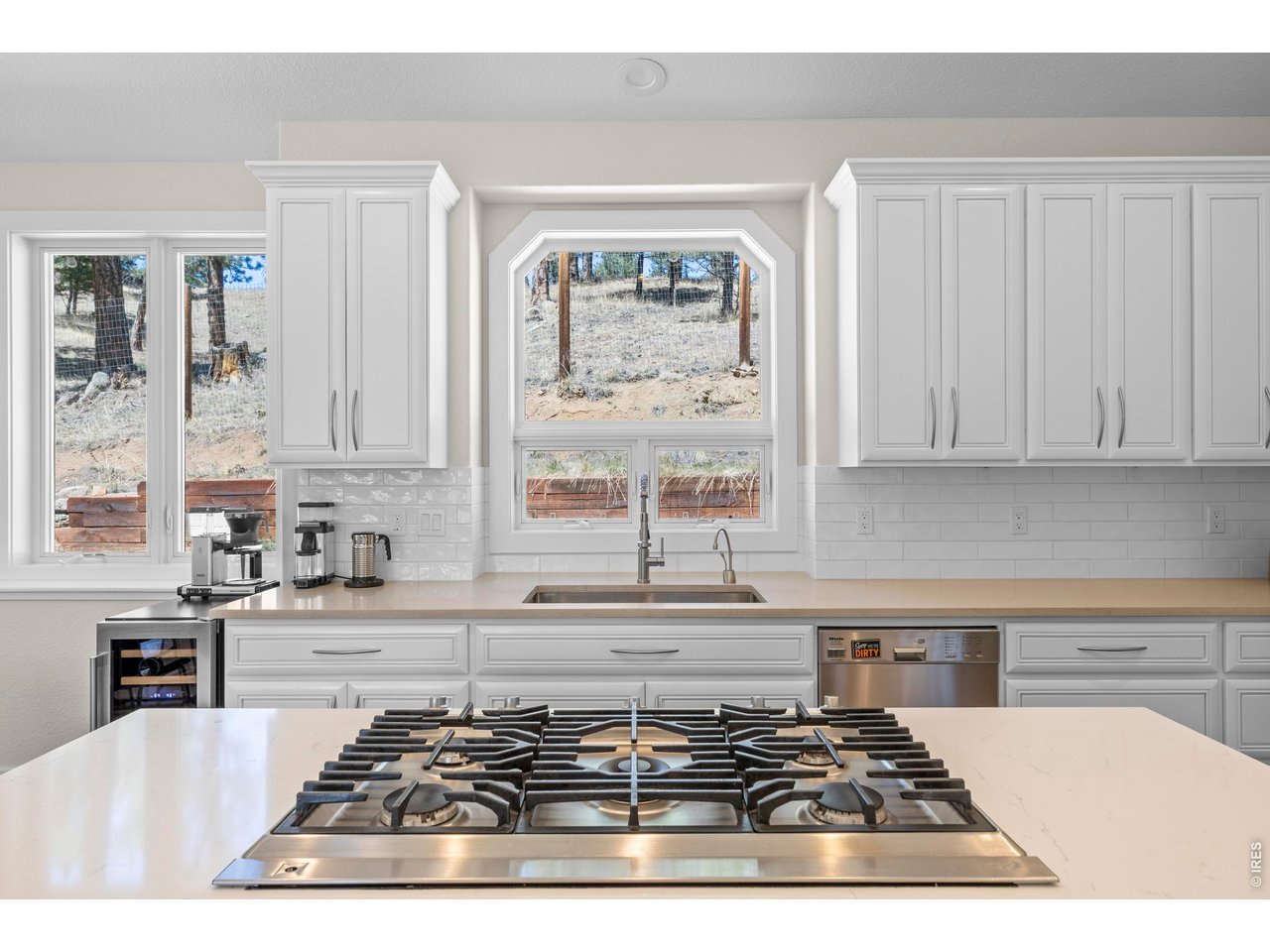 738 Wagonwheel Gap Road Boulder, CO 80302 - Photo 13 of 46 Kitchen with views