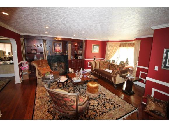 1301 Harbor Road Hewlett Harbor, NY 11557 - Photo 5 of 22