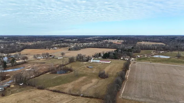 $280,000 | 200 North County Road, Linton, IN 47441