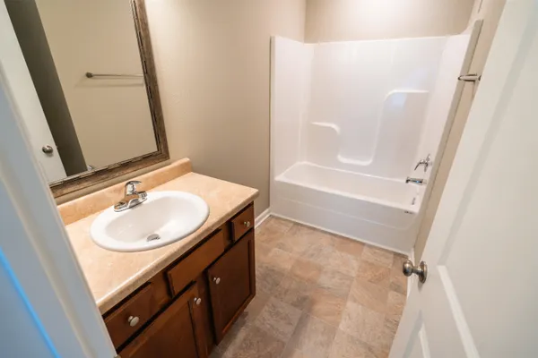 $1,600 | 2247 Del Carmel Way, Tallahassee, FL 32303