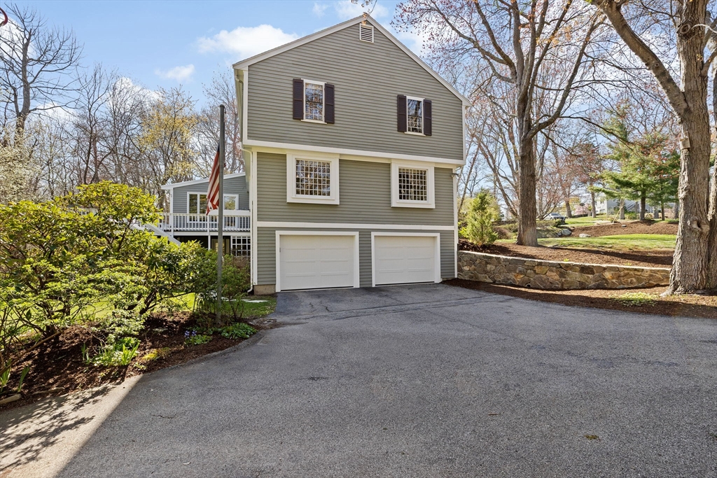 15 Old Coach Road Cohasset, MA 02025 - Photo 4 of 42 Gallery Image 4