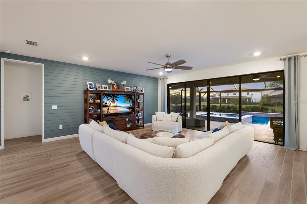 4913 Coastal Days Lane Lakewood Ranch, FL 34211 - Photo 5 of 65