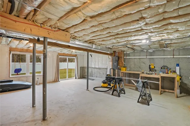 $749,000 | 275 East Shore Drive, Coventry, RI 02816