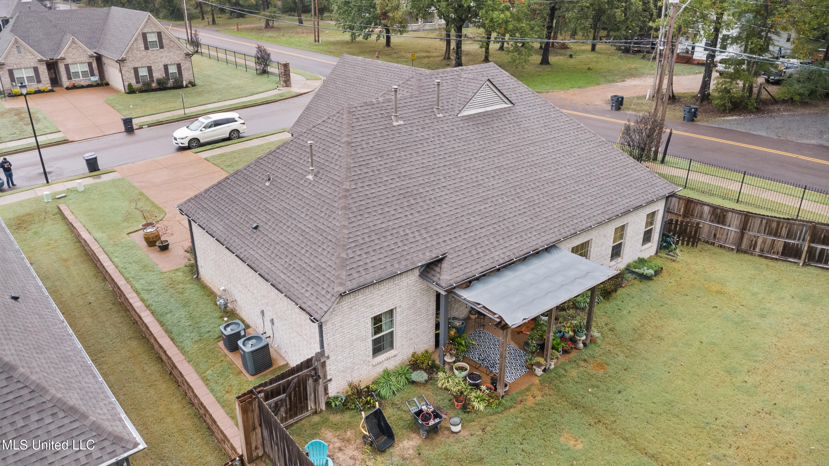 509 Howell Way Hernando, MS 38632 - Photo 28 of 44 31_dji_0012