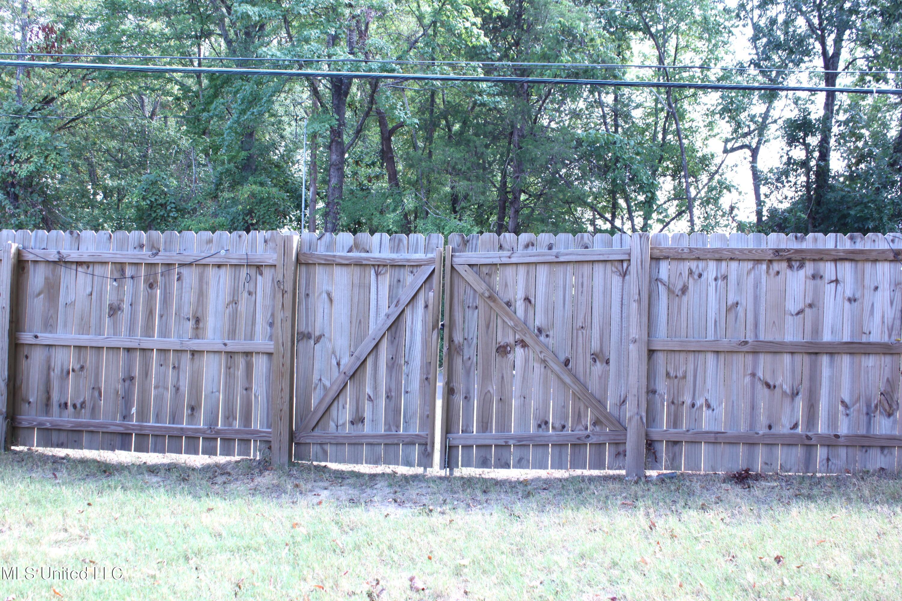 509 Howell Way Hernando, MS 38632 - Photo 39 of 44 IMG_0098