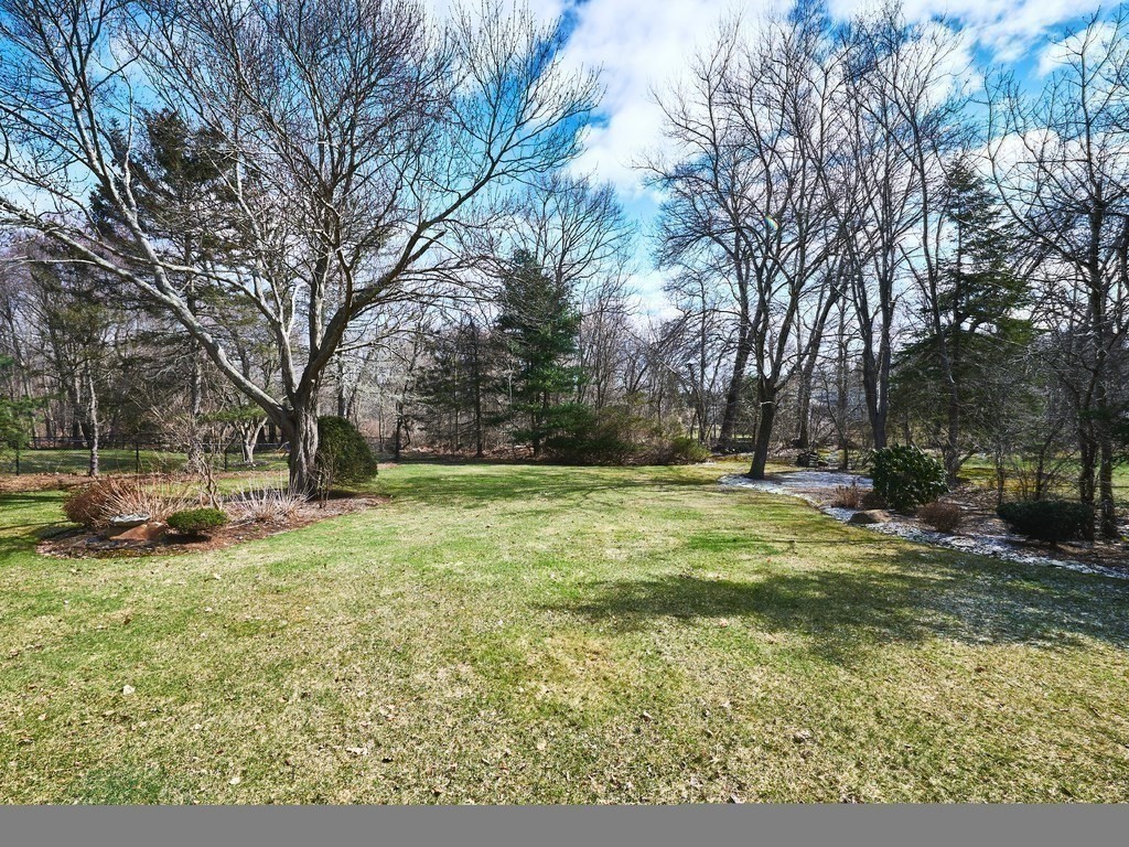 44 Sanderson Road Lexington, MA 02420 - Photo 34 of 42 Gallery Image 34