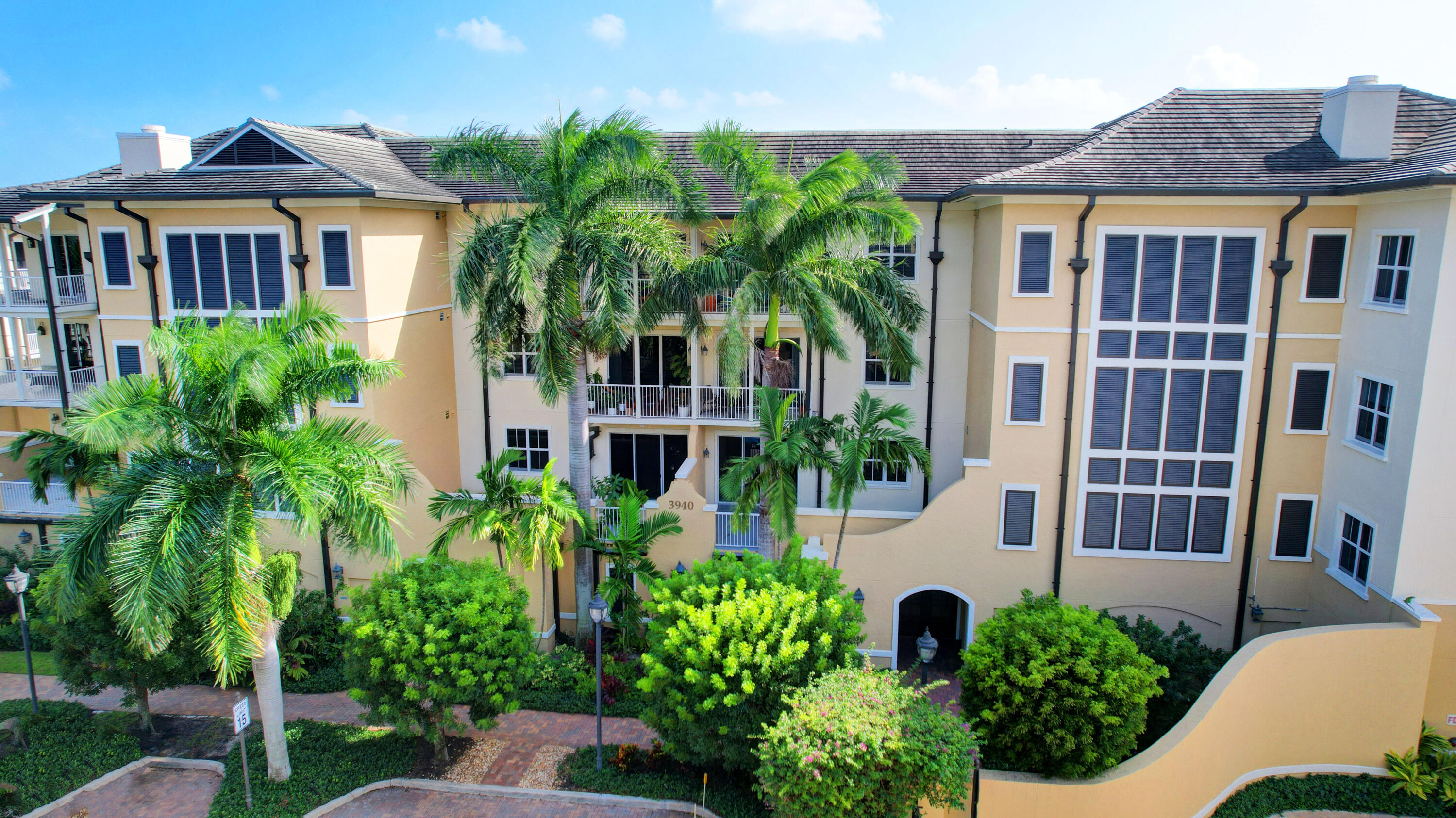 3940 North Flagler Dr Unit 403  