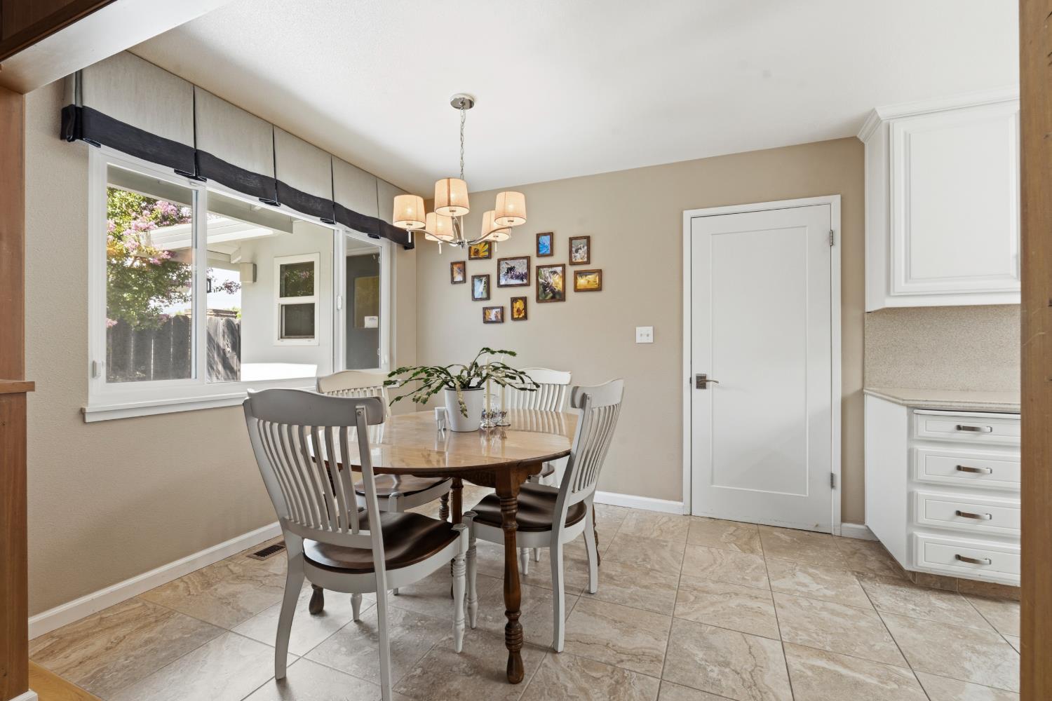 2501 Ridgewood Court Modesto, CA 95350 - Photo 13 of 41