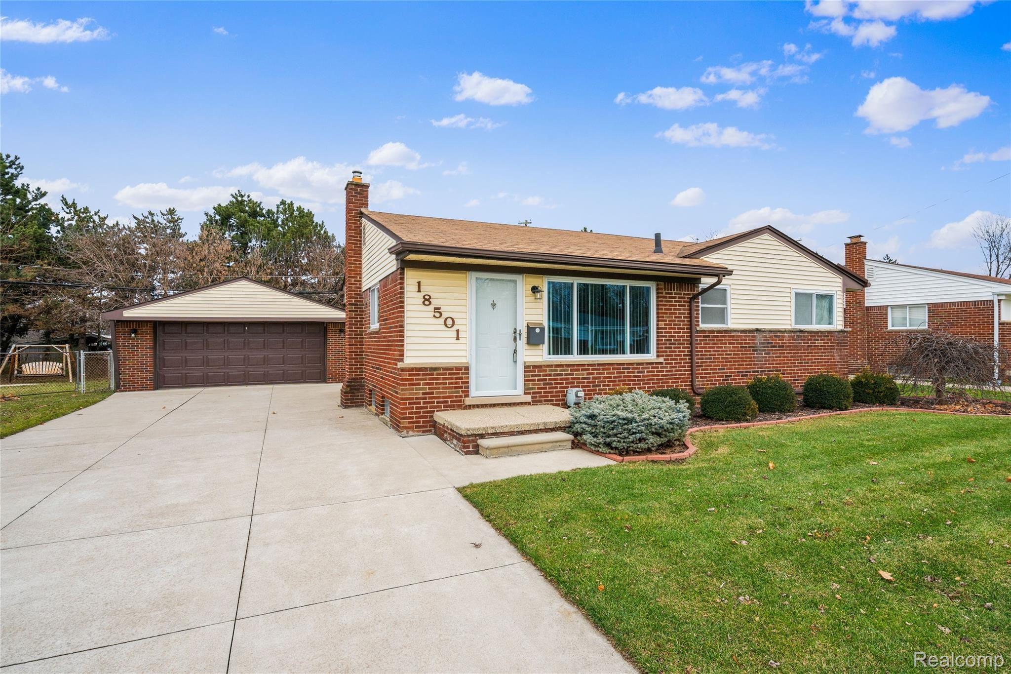 18501 Woodbine Road Fraser, MI 48026 - Photo 1 of 20 woodbine-1.jpg