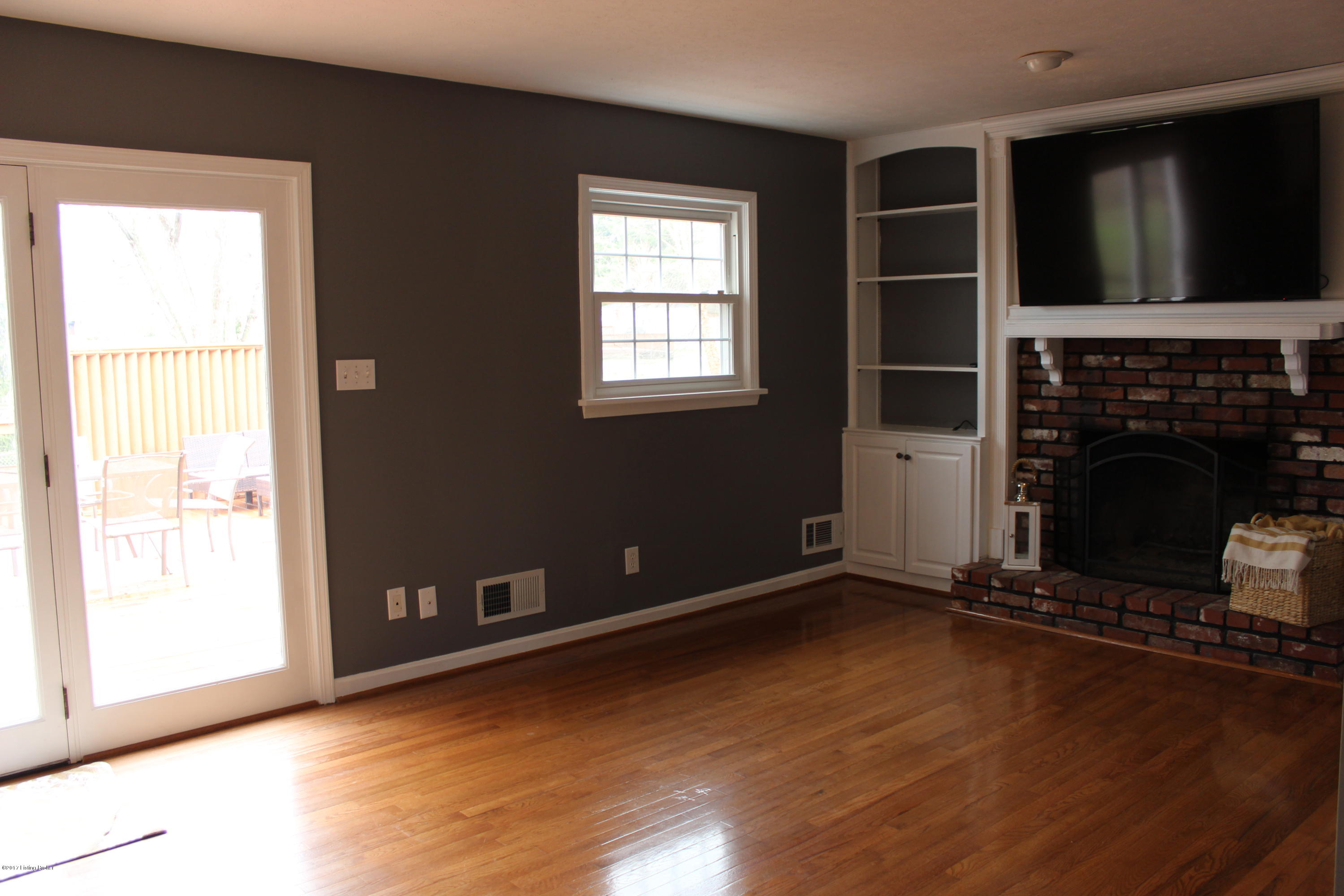 8931 La Costa Road Louisville, KY 40299 - Photo 5 of 13 IMG_4639