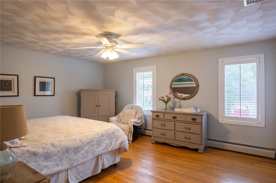 35 Sachem Road Narragansett, RI 02882 - Photo 9 of 37