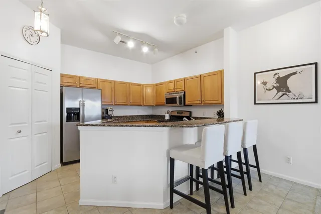 $2,300 | 2233 South Main Street, Ann Arbor, MI 48103