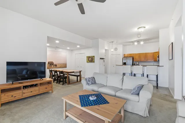 $2,300 | 2233 South Main Street, Ann Arbor, MI 48103