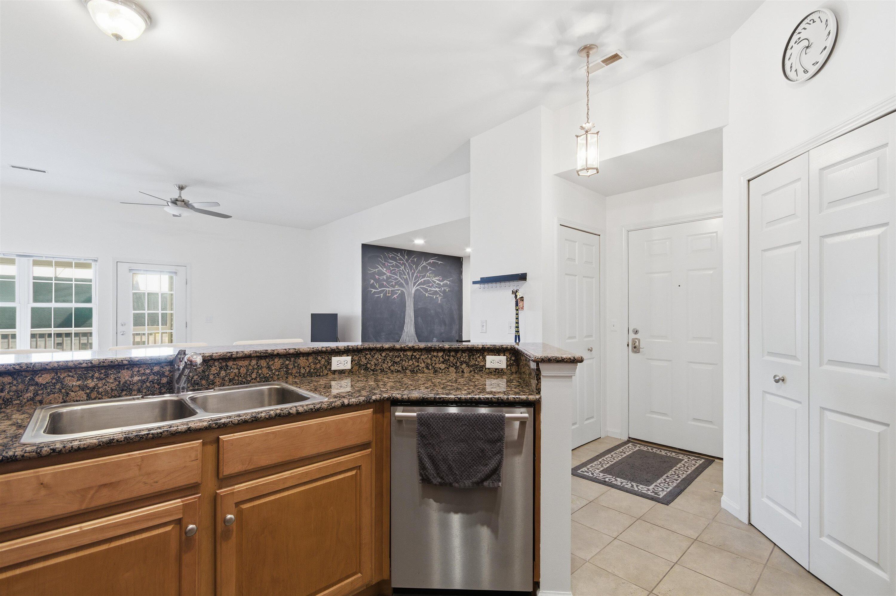 2233 South Main Street Ann Arbor, MI 48103 - Photo 5 of 33 11-11