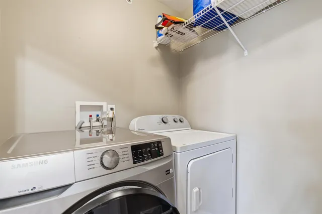 $2,300 | 2233 South Main Street, Ann Arbor, MI 48103