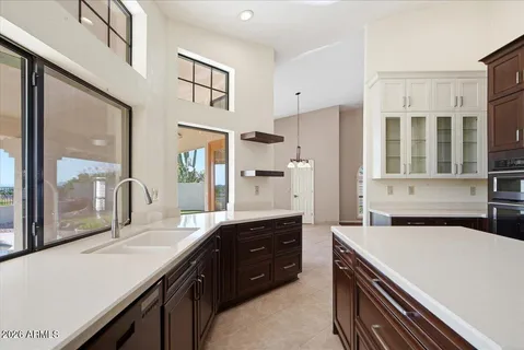 $1,025,000 | 15814 North 12th Street, Phoenix, AZ 85022