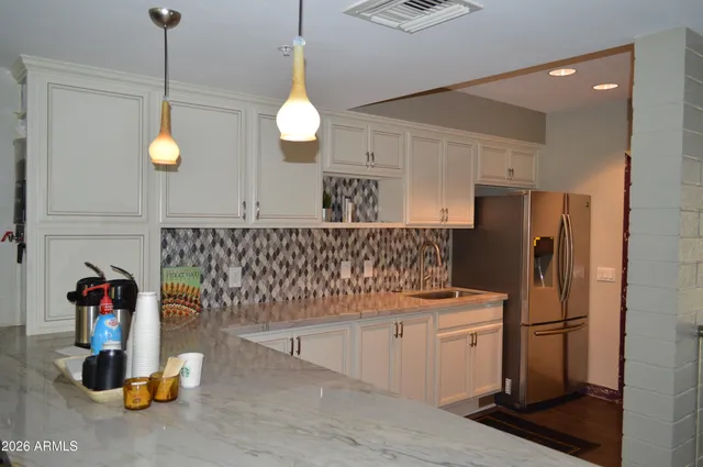 $1,799 | 1701 East Colter Street, Unit 263, Phoenix, AZ 85016