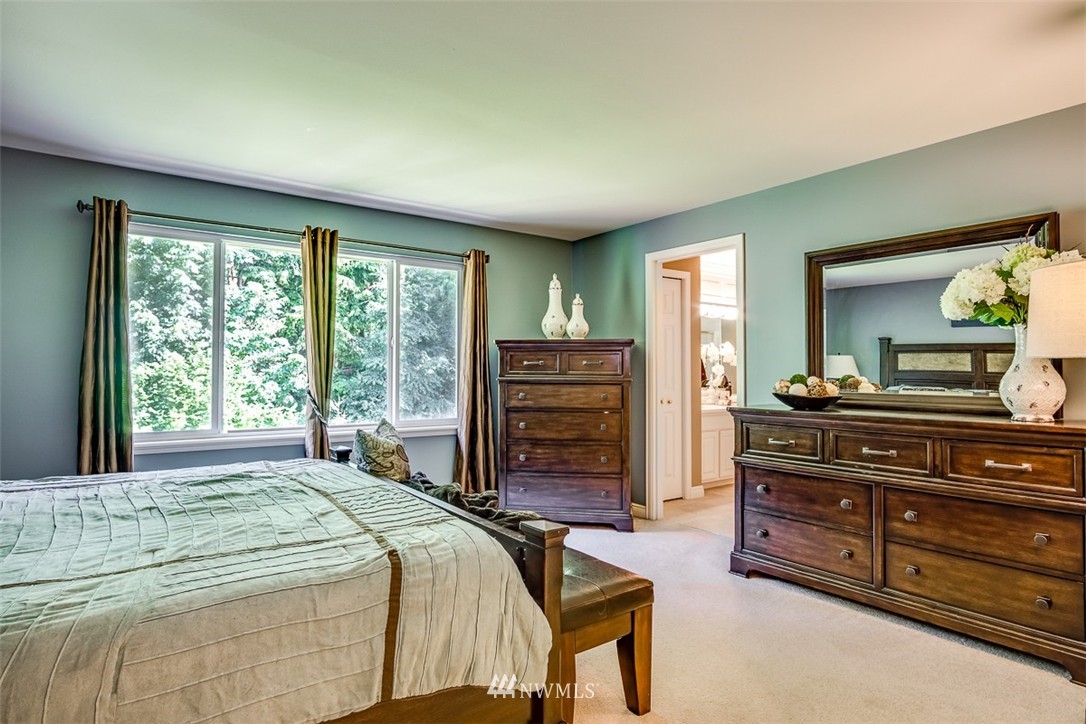 2425 201st Street Southeast Bothell, WA 98021 - Photo 12 of 25