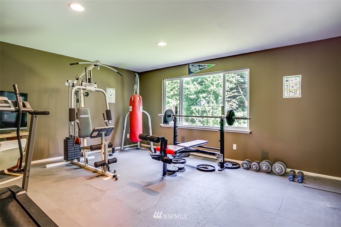 2425 201st Street Southeast Bothell, WA 98021 - Photo 14 of 25