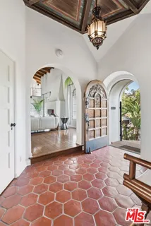 $3,995,000 | 3110 La Suvida Drive, Los Angeles, CA 90068