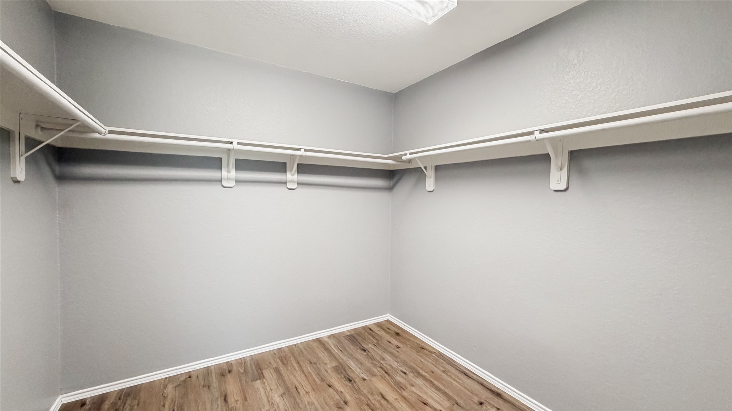 22807 Sherioaks Lane Spring, TX 77389 - Photo 9 of 14