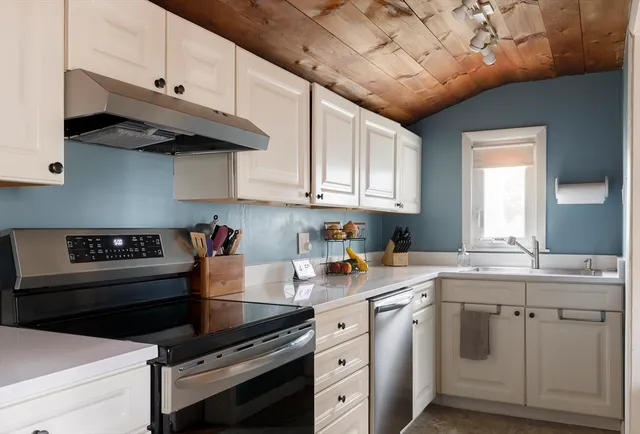 $645,000 | 20 State Street, Peabody, MA 01960