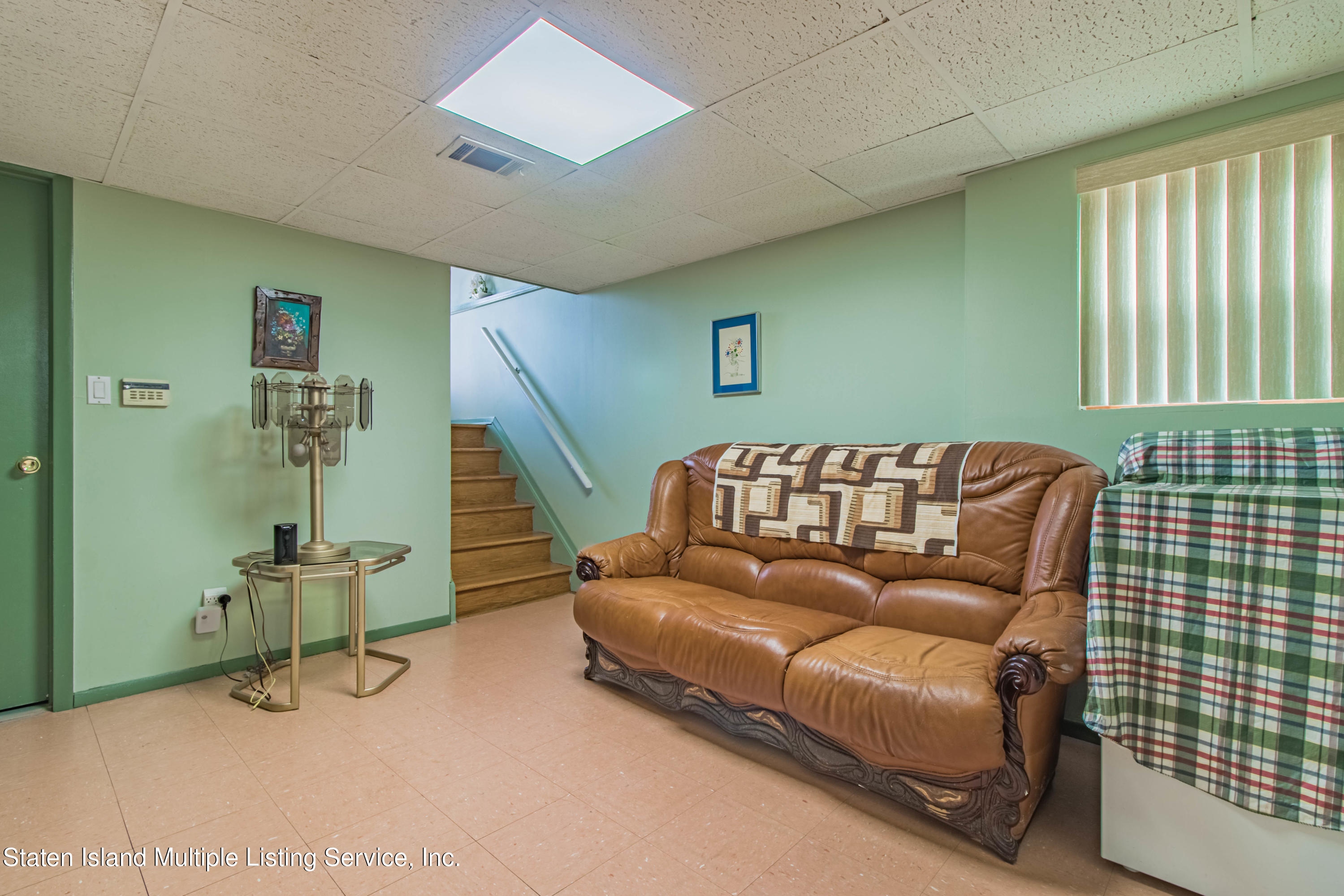 929 Hylan Boulevard Staten Island, NY 10305 - Photo 19 of 28 19