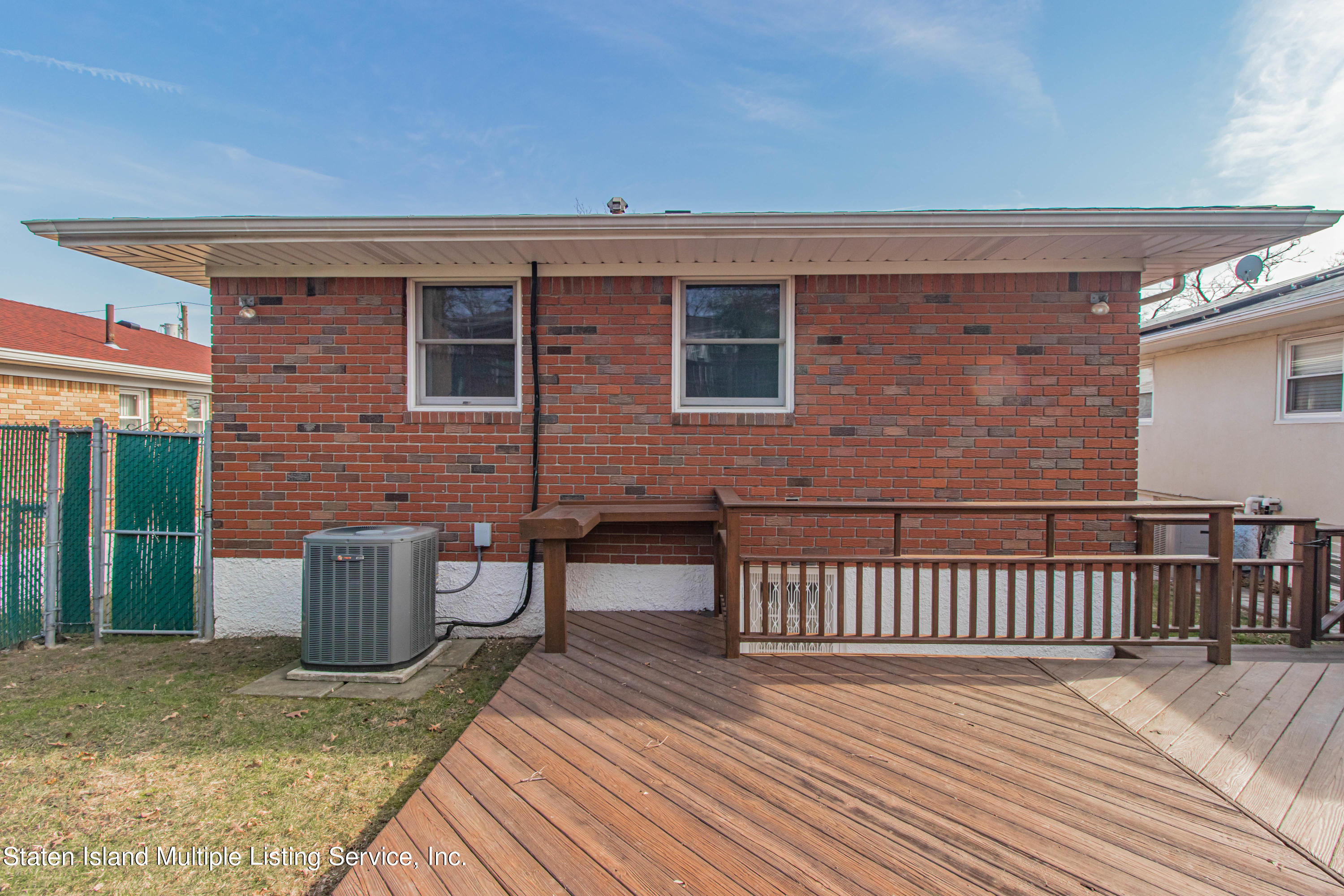 929 Hylan Boulevard Staten Island, NY 10305 - Photo 27 of 28 27