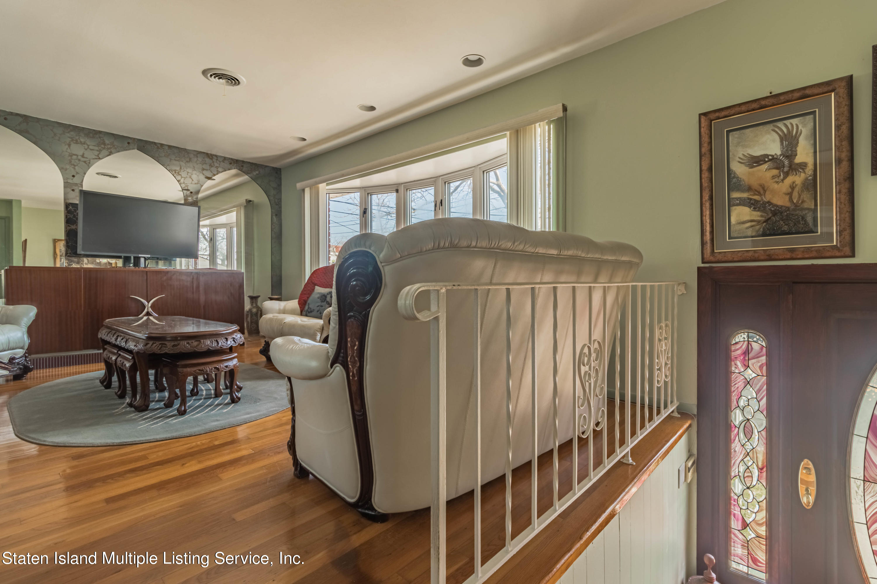 929 Hylan Boulevard Staten Island, NY 10305 - Photo 5 of 28 05