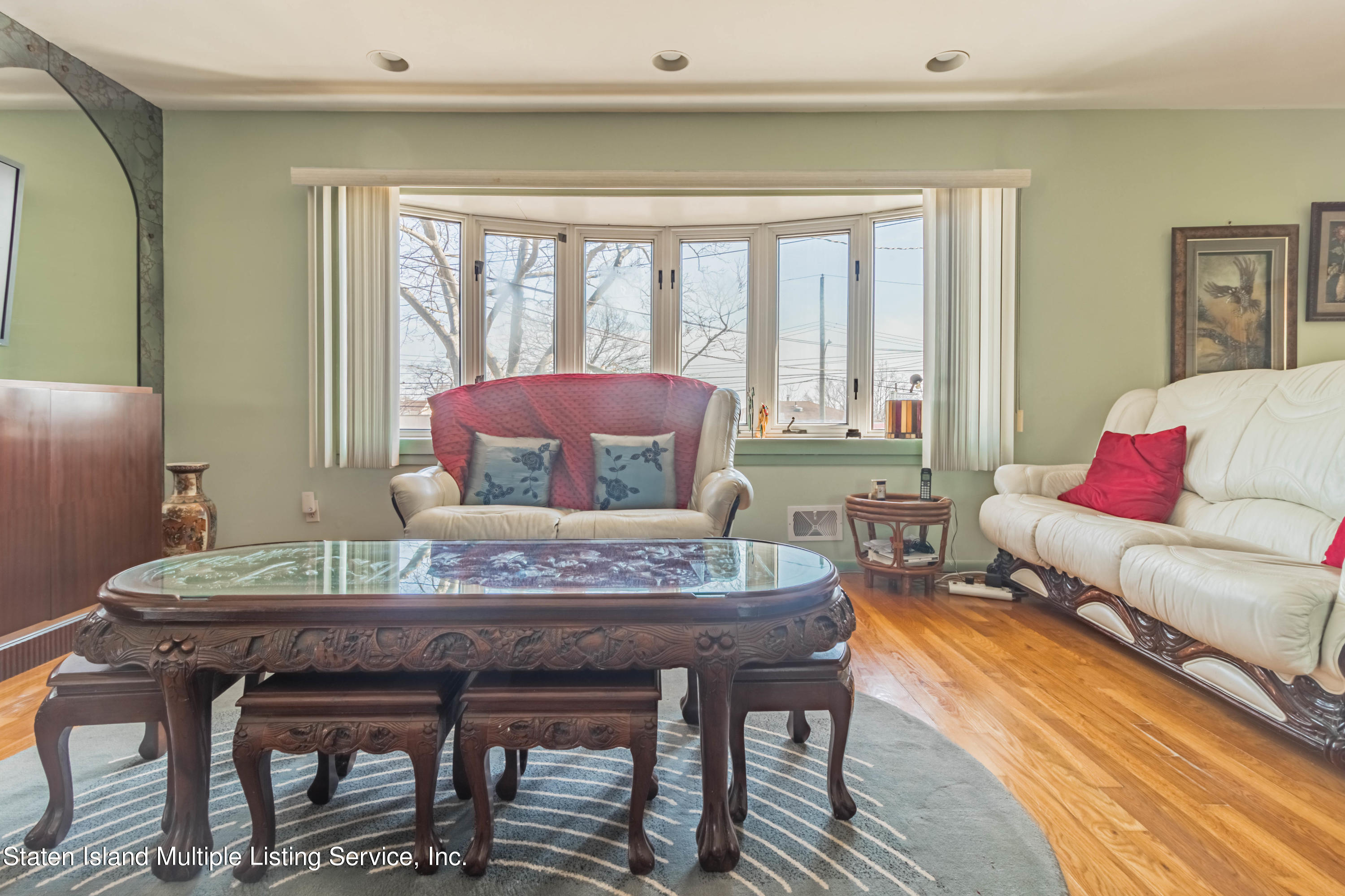 929 Hylan Boulevard Staten Island, NY 10305 - Photo 7 of 28 07