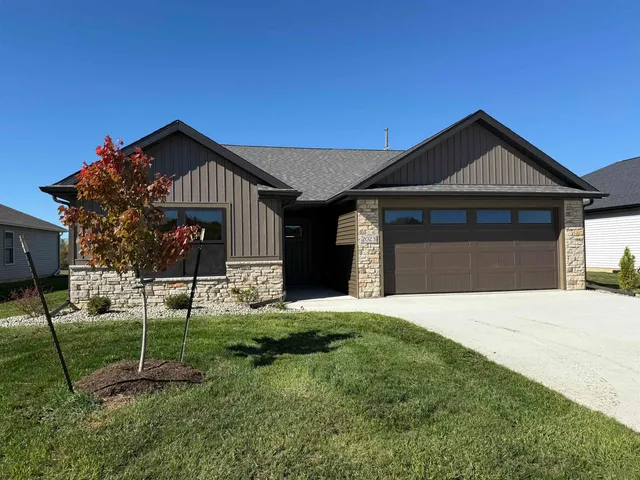 $322,500 | 2023 Linchel Court, Angola, IN 46703