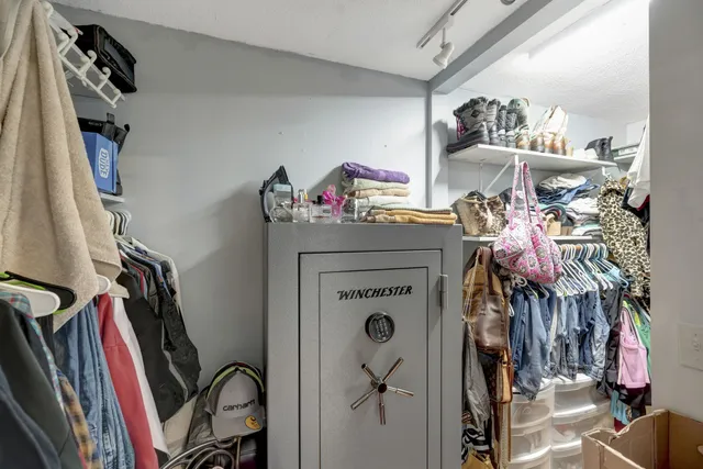 $439,900 | 6125 Highway 41 A, Pleasant View, TN 37146